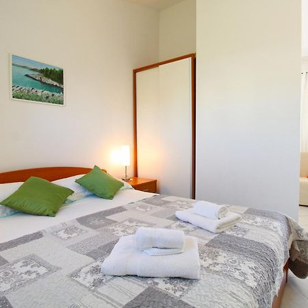 Apartments Munida 734 Медулин Экстерьер фото