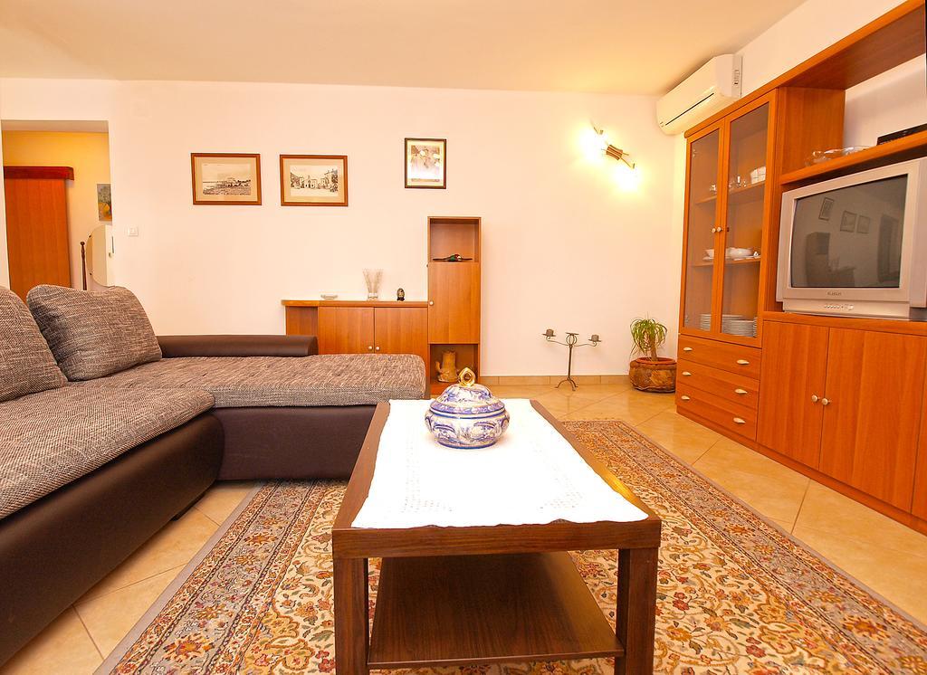 Apartments Munida 734 Медулин Экстерьер фото
